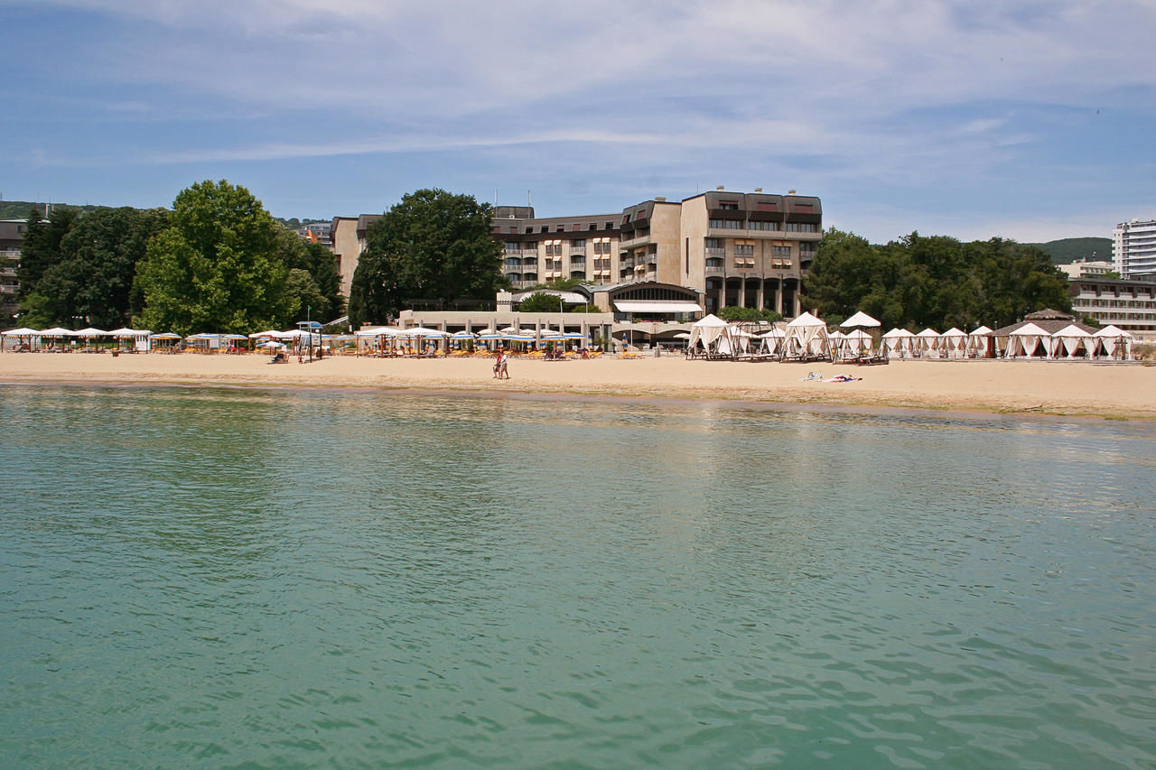 Курортные отели Imperial Hotel and SPA, Riviera Holiday Club Золотые Пески-4