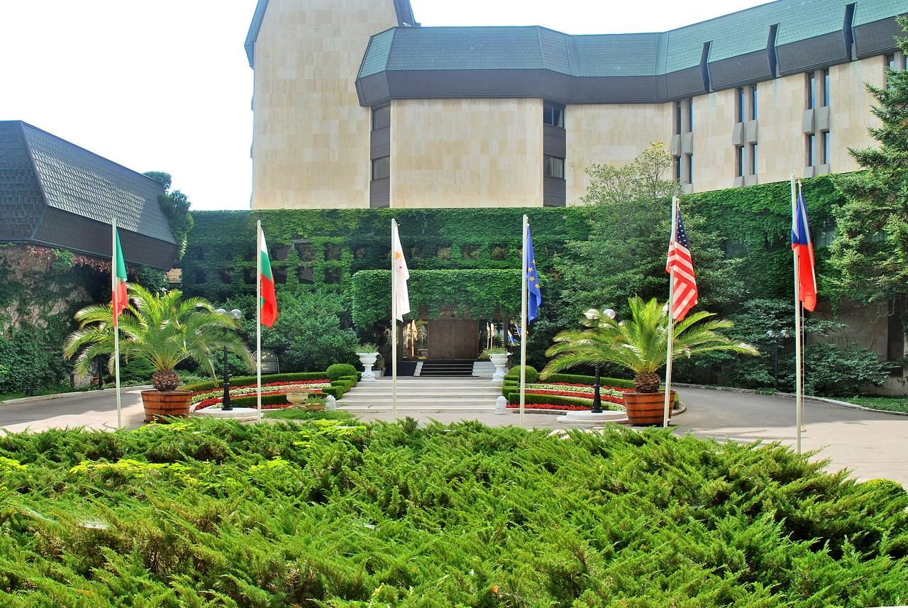 Курортные отели Imperial Hotel and SPA, Riviera Holiday Club Золотые Пески-7
