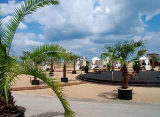 Курортные отели Imperial Hotel and SPA, Riviera Holiday Club Золотые Пески-7