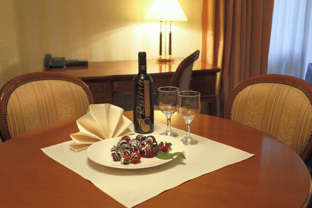 Курортные отели Imperial Hotel and SPA, Riviera Holiday Club Золотые Пески-21