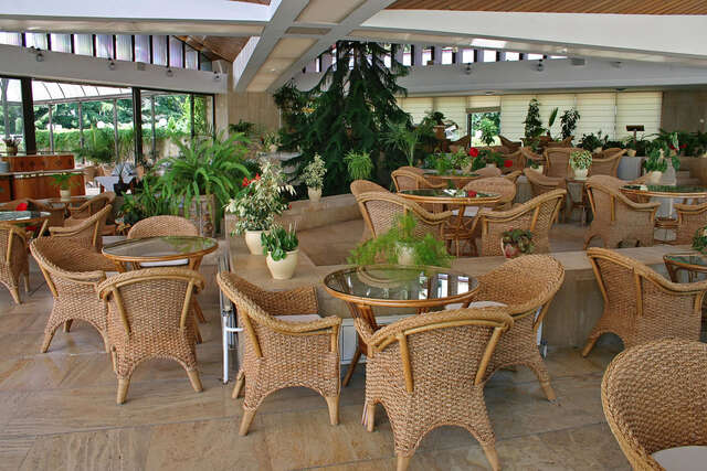 Курортные отели Imperial Hotel and SPA, Riviera Holiday Club Золотые Пески-40